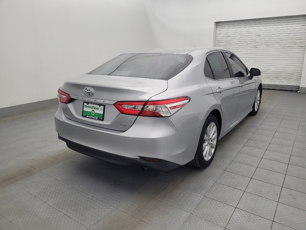 2018 Toyota Camry in Lakeland, FL 33815 - 18121616 9