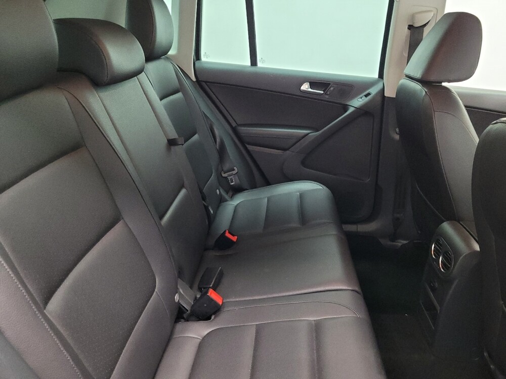 2014 Volkswagen Tiguan in Las Vegas, NV 89102 - 18121618 19