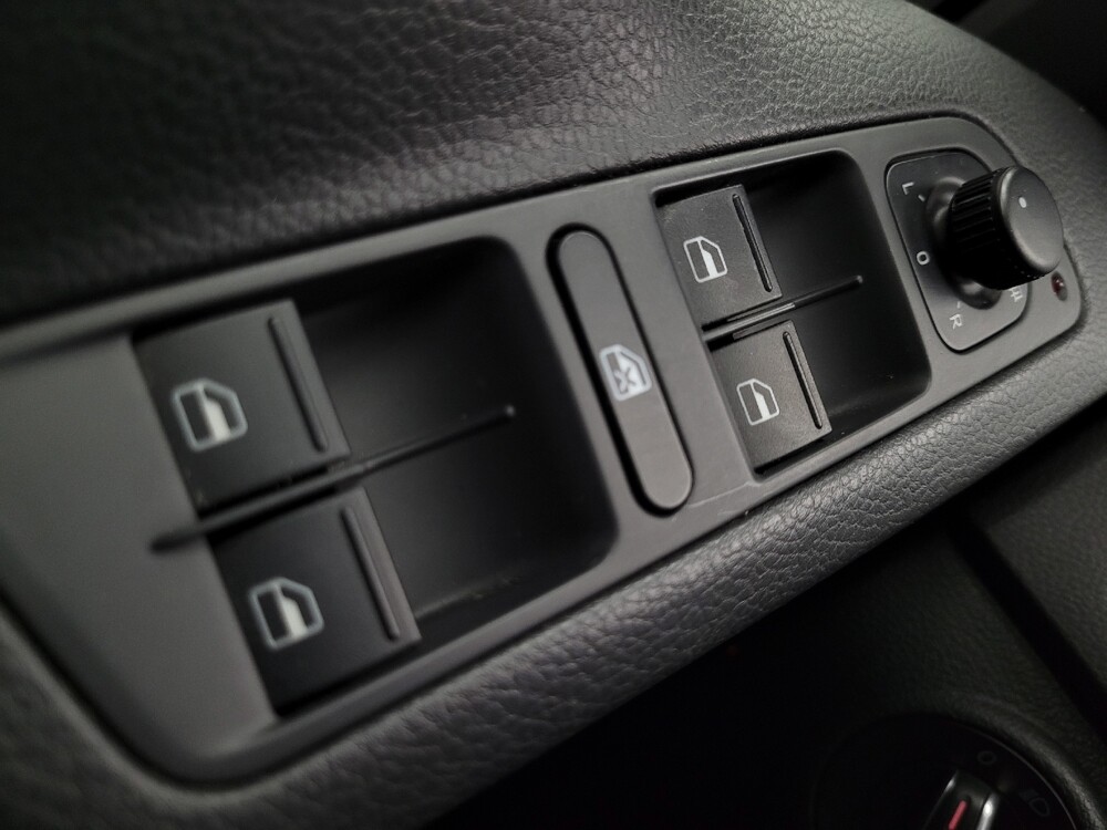 2014 Volkswagen Tiguan in Las Vegas, NV 89102 - 18121618 27