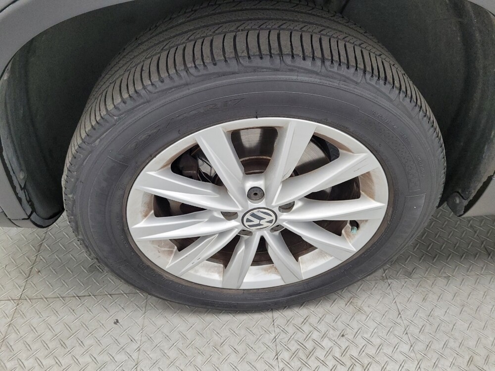 2014 Volkswagen Tiguan in Las Vegas, NV 89102 - 18121618 31