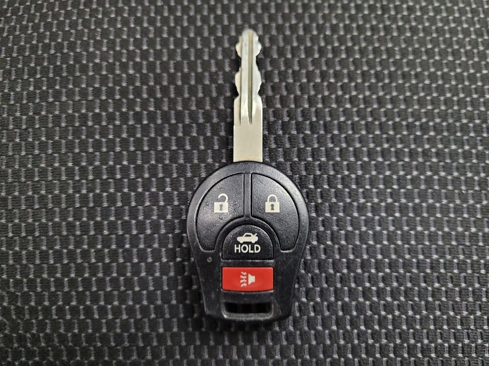 2019 Nissan Sentra in Las Vegas, NV 89104 - 18121619 32