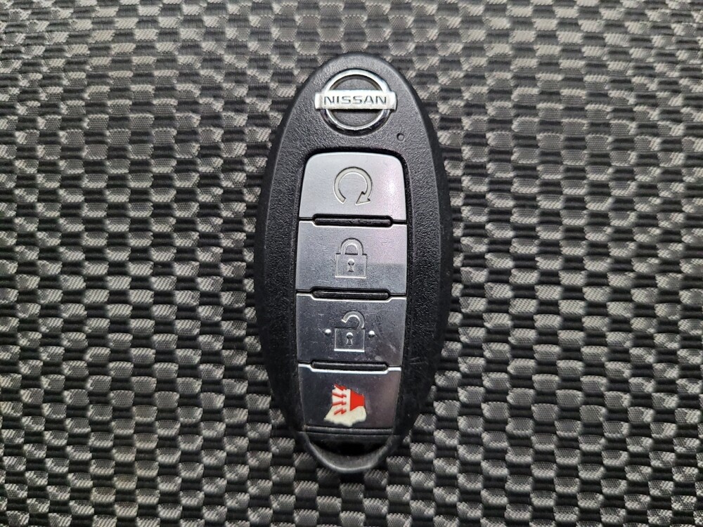 2021 Nissan Rogue Sport in Las Vegas, NV 89102 - 18121620 32