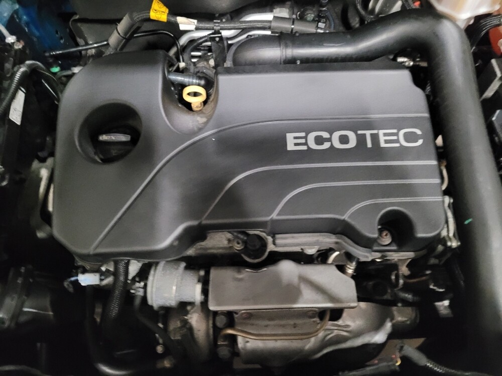 2021 Chevrolet Equinox in Woodbridge, VA 22191 - 18121622 30