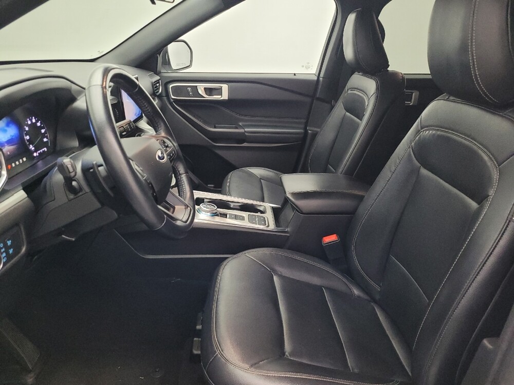 2020 Ford Explorer in Hialeah, FL 33014 - 18121627 17