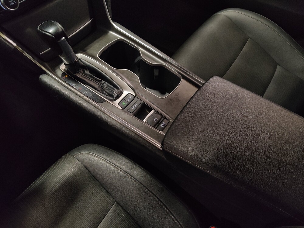 2021 Honda Accord in Hialeah, FL 33014 - 18121628 26