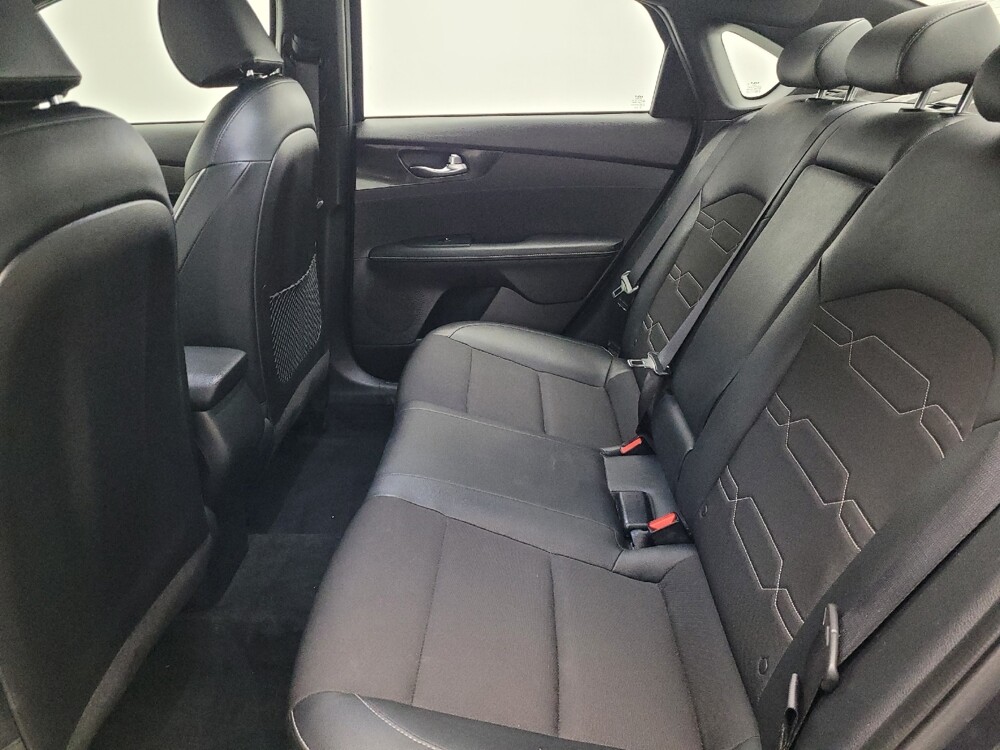 2021 Kia Forte in Lauderdale Lakes, FL 33313 - 18121630 18