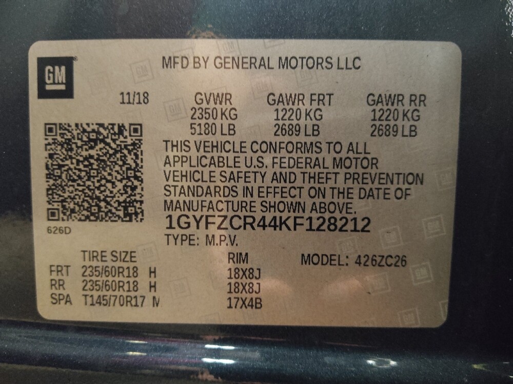 2019 Cadillac XT4 in Hialeah, FL 33014 - 18121635 33