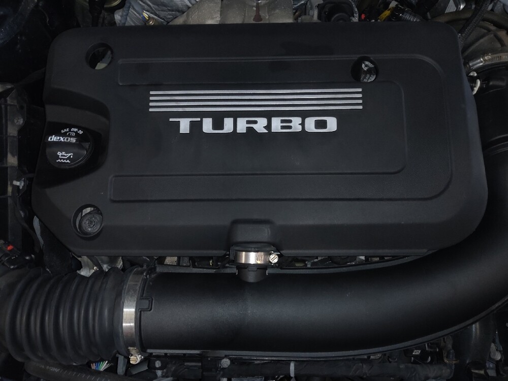 2019 Cadillac XT4 in Hialeah, FL 33014 - 18121635 30