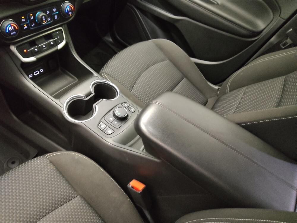 2022 GMC Terrain in Topeka, KS 66611 - 18121638 26