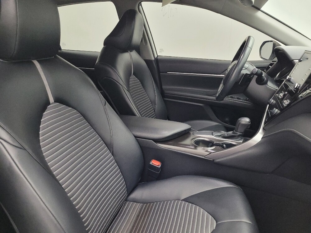 2021 Toyota Camry in Charleston, SC 29414 - 18121642 21