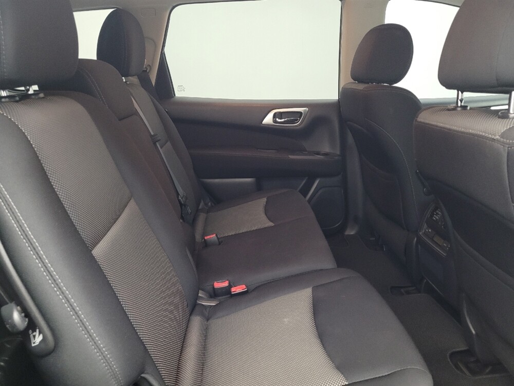 2017 Nissan Pathfinder in Greensboro, NC 27407 - 18121644 19