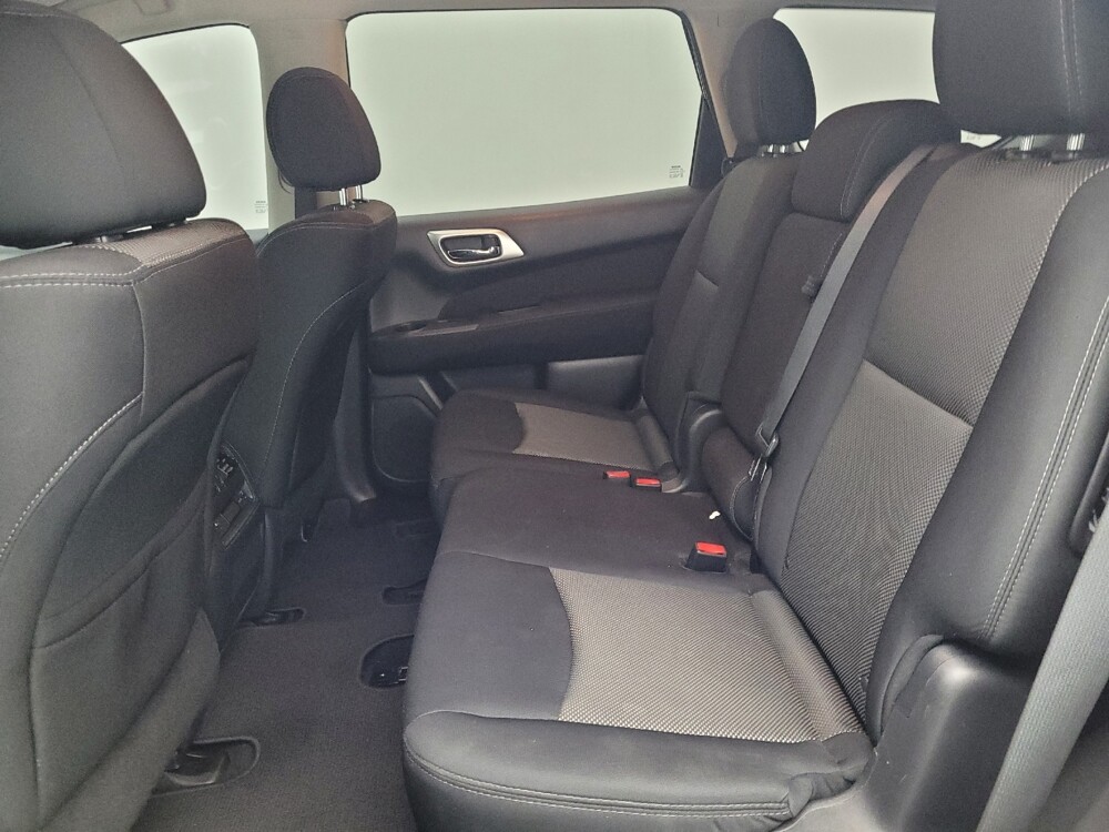 2017 Nissan Pathfinder in Greensboro, NC 27407 - 18121644 18