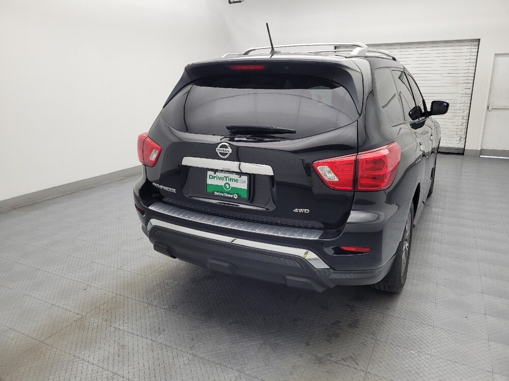 2017 Nissan Pathfinder in Greensboro, NC 27407 - 18121644 7