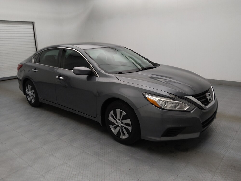 2018 Nissan Altima in Greenville, SC 29607 - 18121648 11