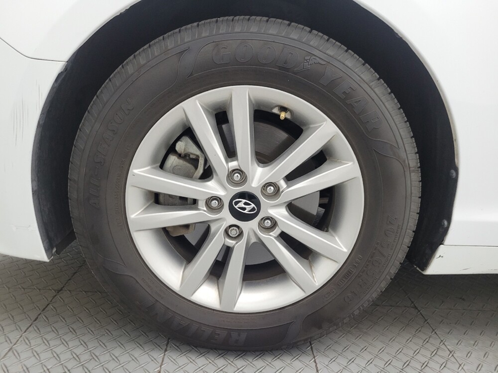 2017 Hyundai Sonata in Tucson, AZ 85705 - 18121655 31