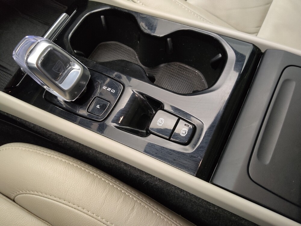 2023 Volvo XC40 in Denver, CO 80012 - 18121660 26