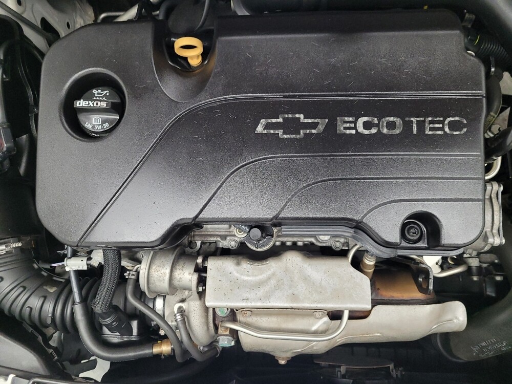 2017 Chevrolet Cruze in Antioch, TN 37013 - 18121667 30