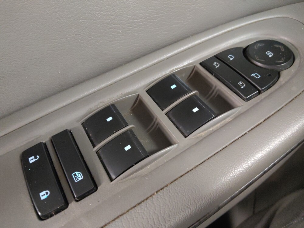 2014 Chevrolet Traverse in Houston, TX 77034 - 18121671 27