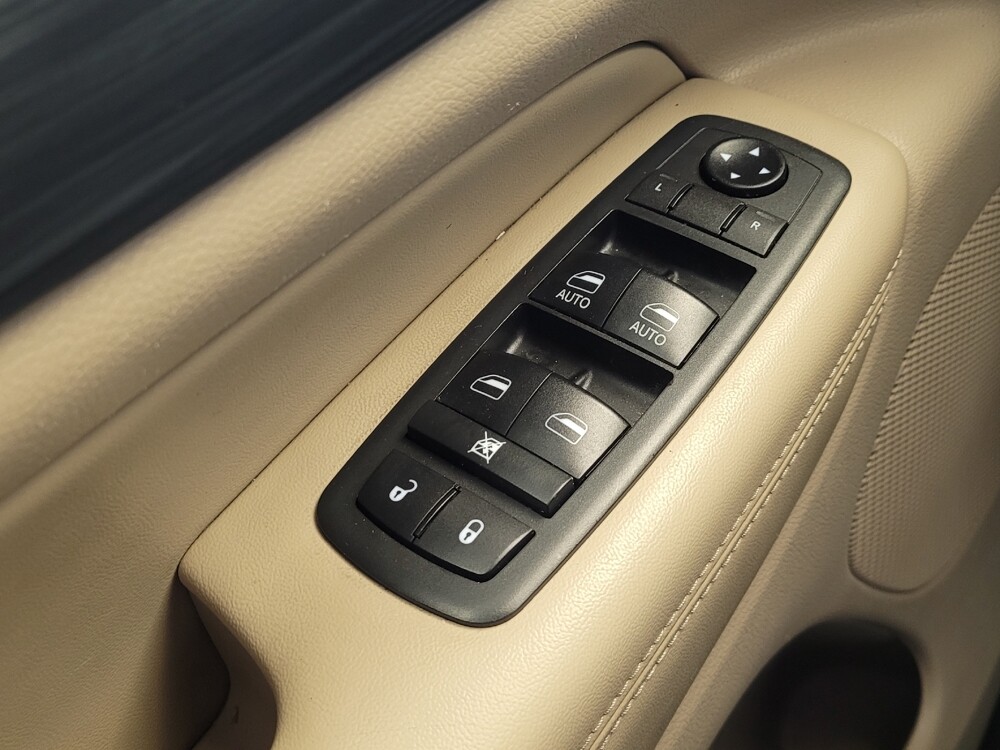 2019 Jeep Grand Cherokee in Toledo, OH 43617 - 18121680 27