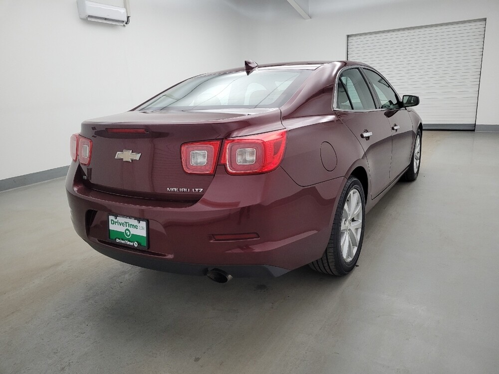 2016 Chevrolet Malibu in Fairfield, OH 45014 - 18121682 9