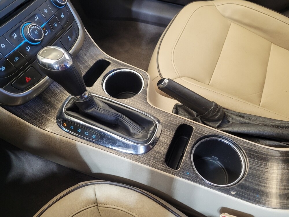 2016 Chevrolet Malibu in Fairfield, OH 45014 - 18121682 26