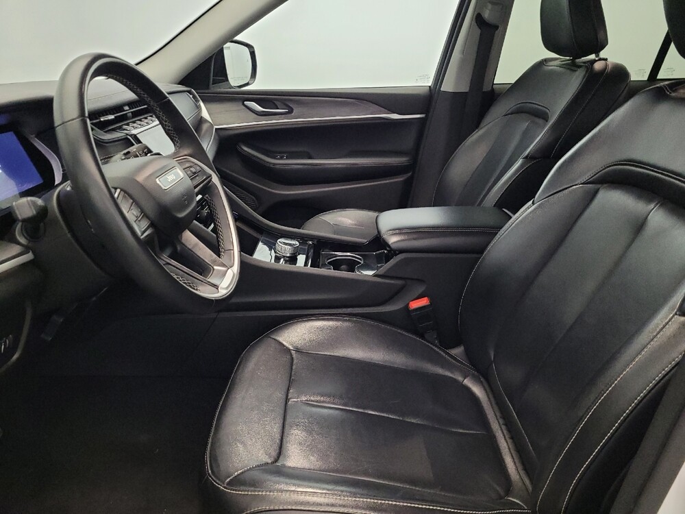 2023 Jeep Grand Cherokee in Temple Hills, MD 20746 - 18121693 17