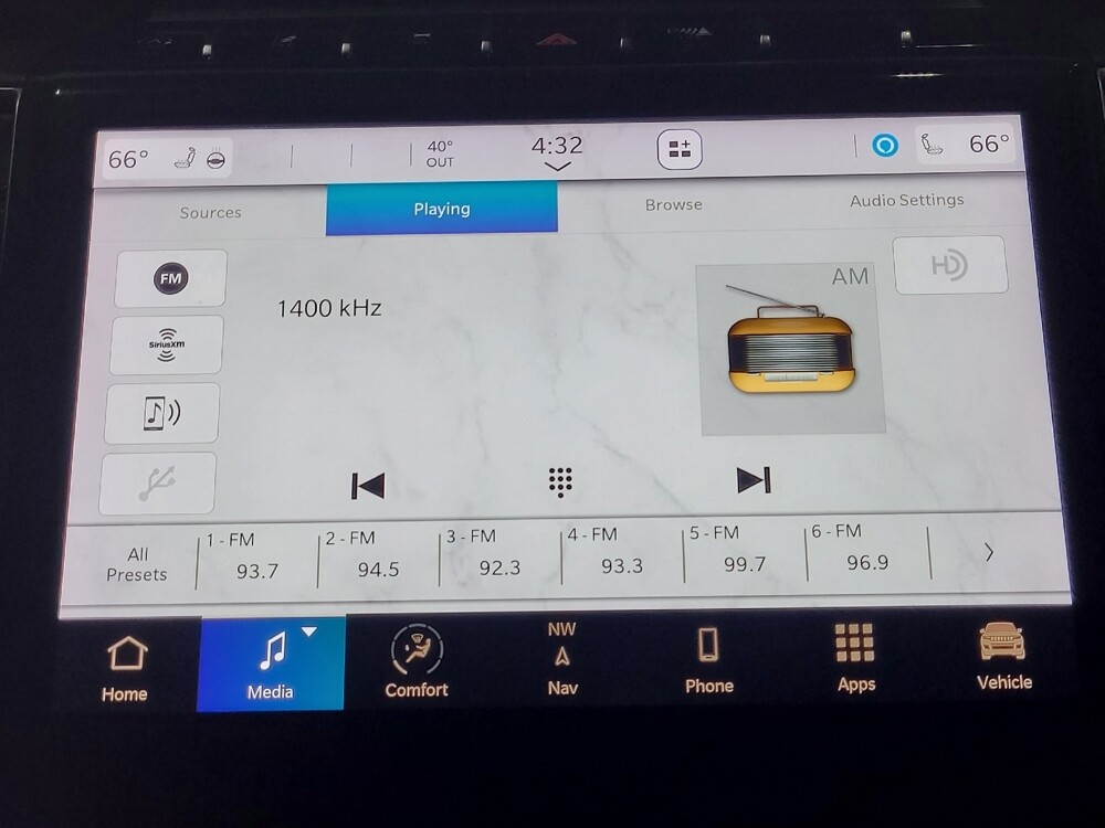 2023 Jeep Grand Cherokee in Temple Hills, MD 20746 - 18121693 25