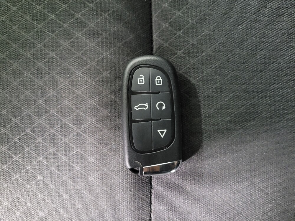 2019 Jeep Grand Cherokee in Allentown, PA 18103 - 18121694 32