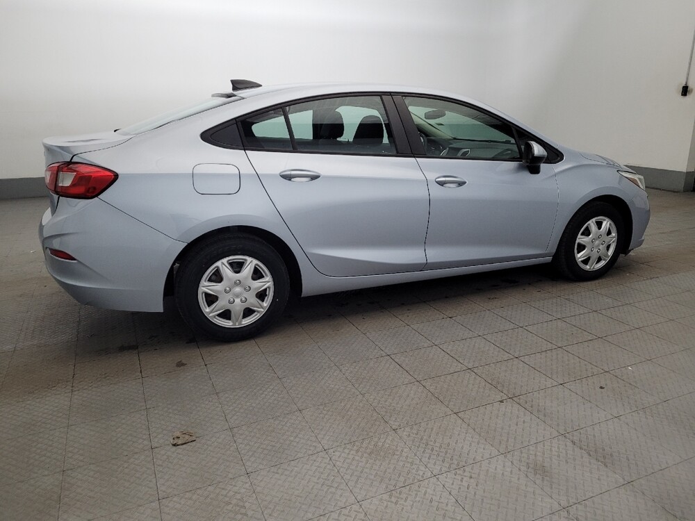 2018 Chevrolet Cruze in Richmond, VA 23235 - 18121697 10