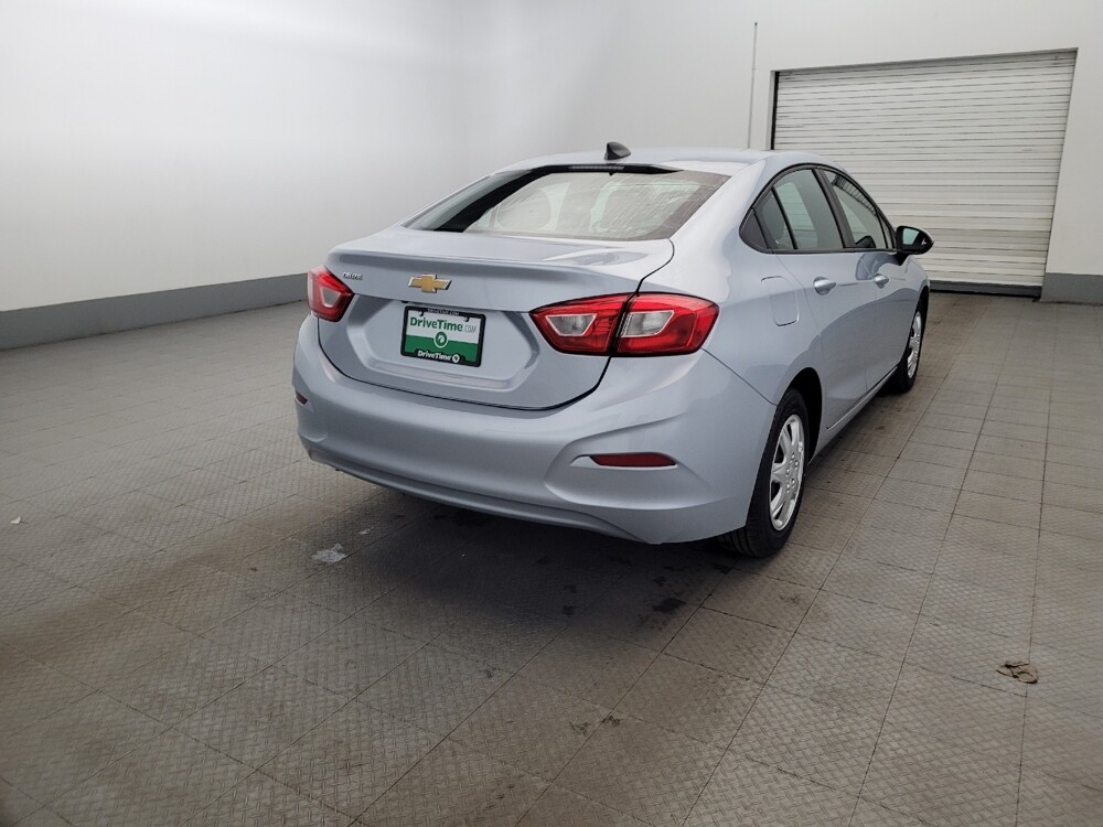 2018 Chevrolet Cruze in Richmond, VA 23235 - 18121697 7