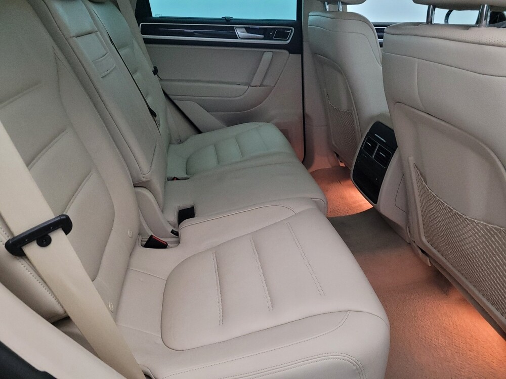 2016 Volkswagen Touareg in Richmond, VA 23235 - 18121704 19