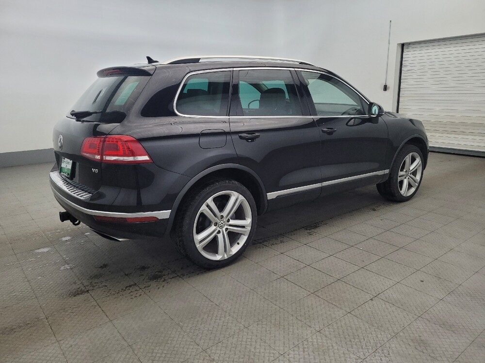 2016 Volkswagen Touareg in Richmond, VA 23235 - 18121704 10