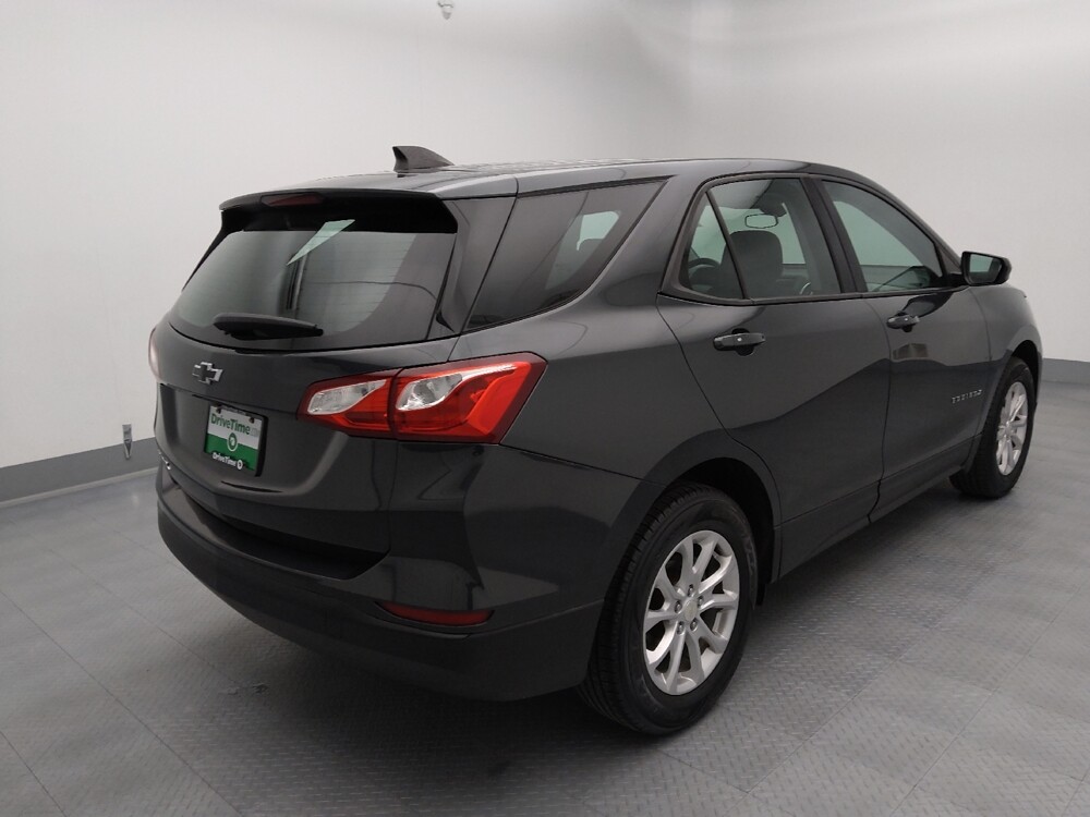 2019 Chevrolet Equinox in Topeka, KS 66611 - 18121714 9