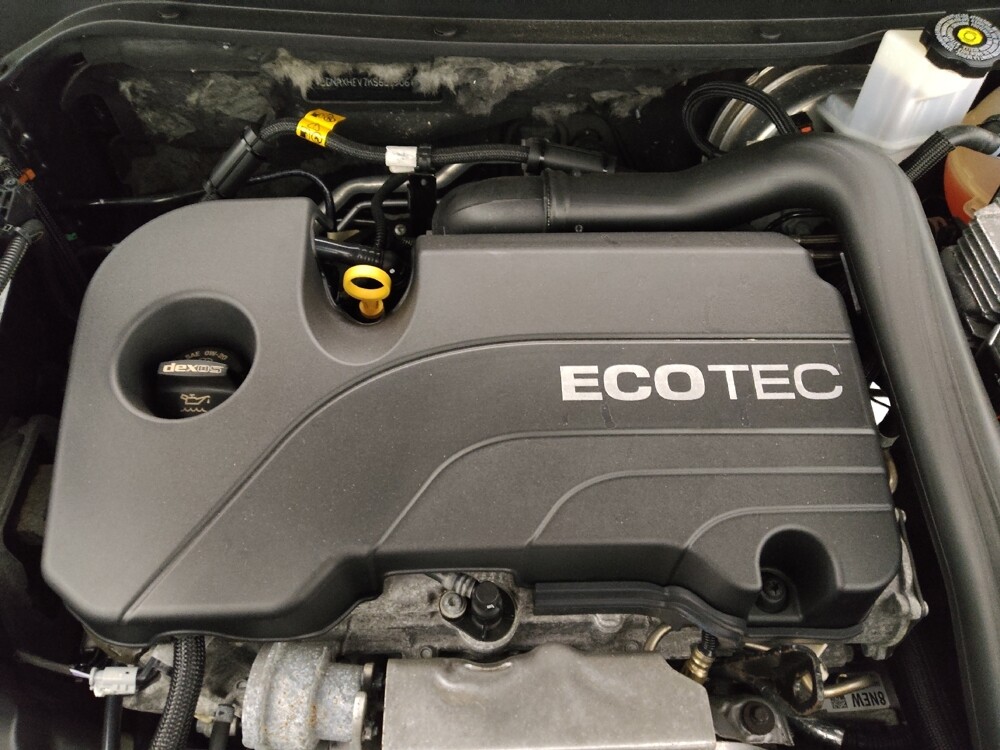 2019 Chevrolet Equinox in Topeka, KS 66611 - 18121714 30