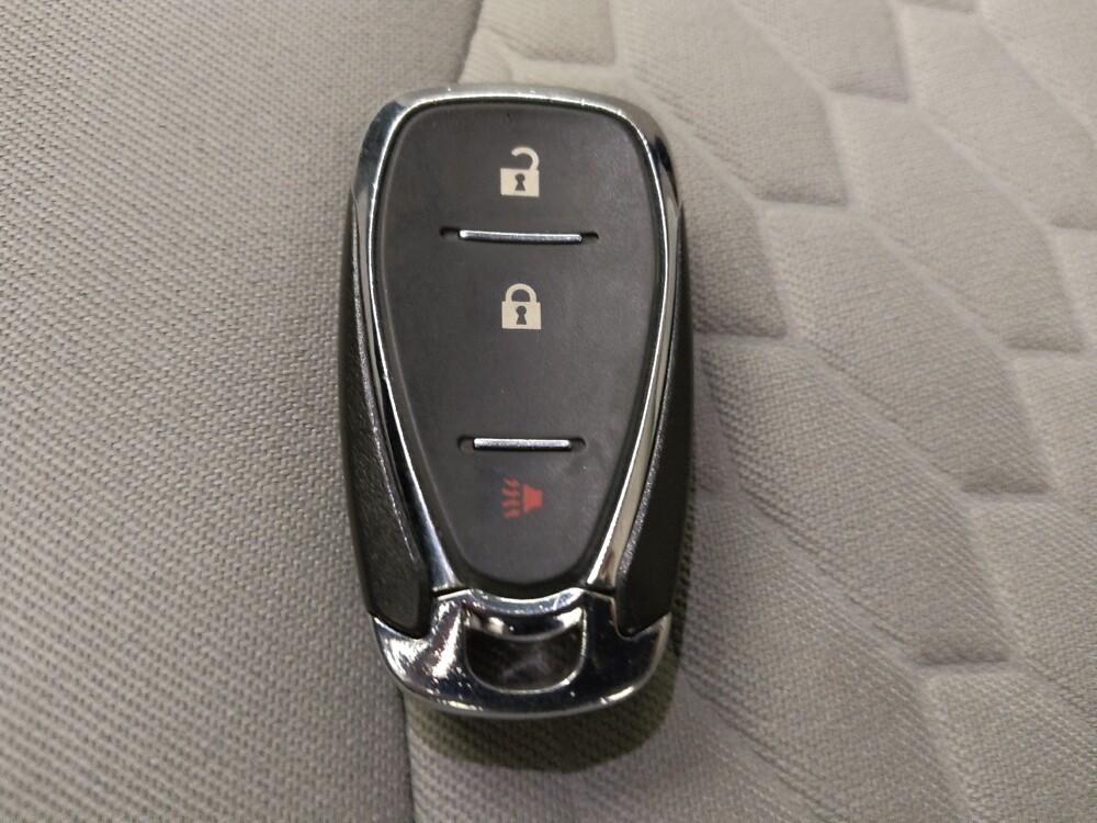 2019 Chevrolet Equinox in Topeka, KS 66611 - 18121714 32