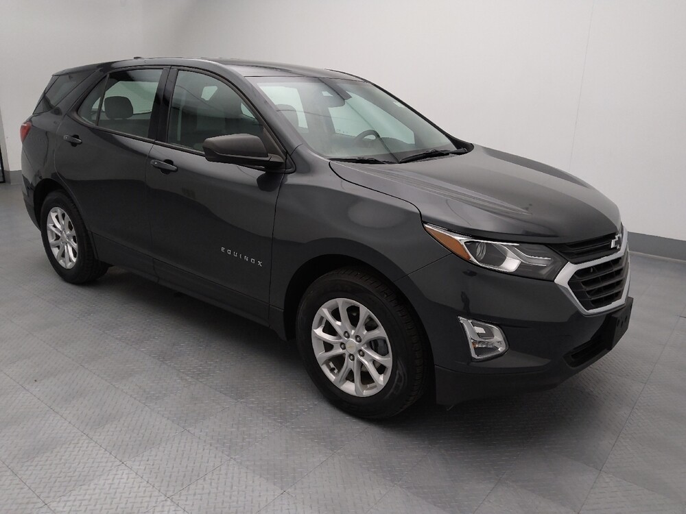 2019 Chevrolet Equinox in Topeka, KS 66611 - 18121714 11