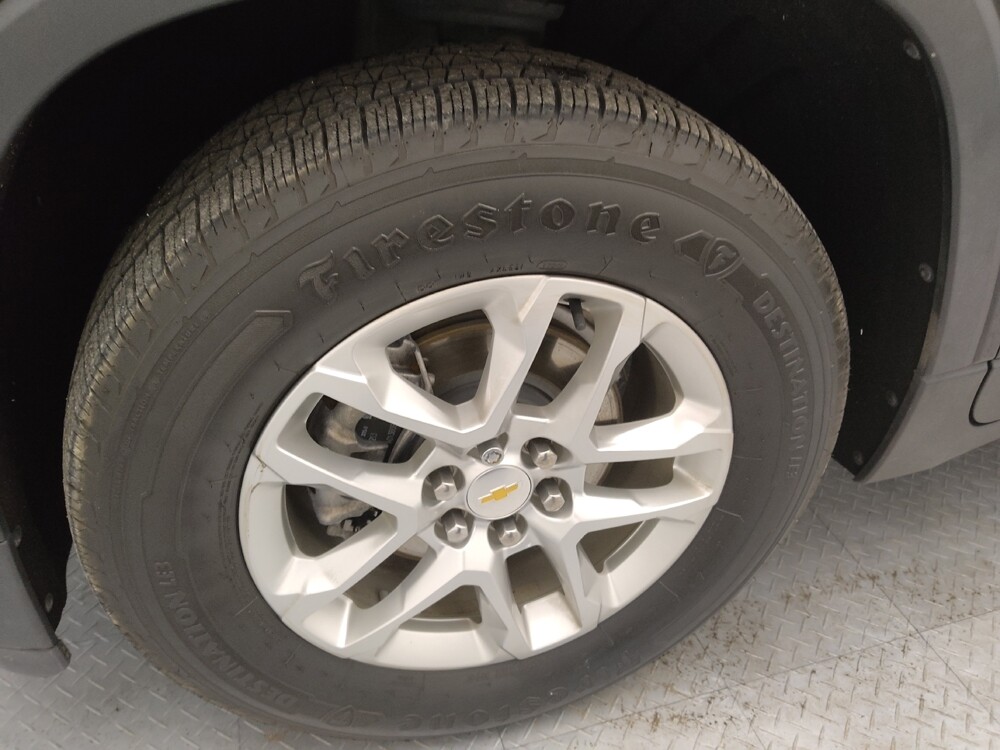 2021 Chevrolet Traverse in St. Louis, MO 63136 - 18121715 31