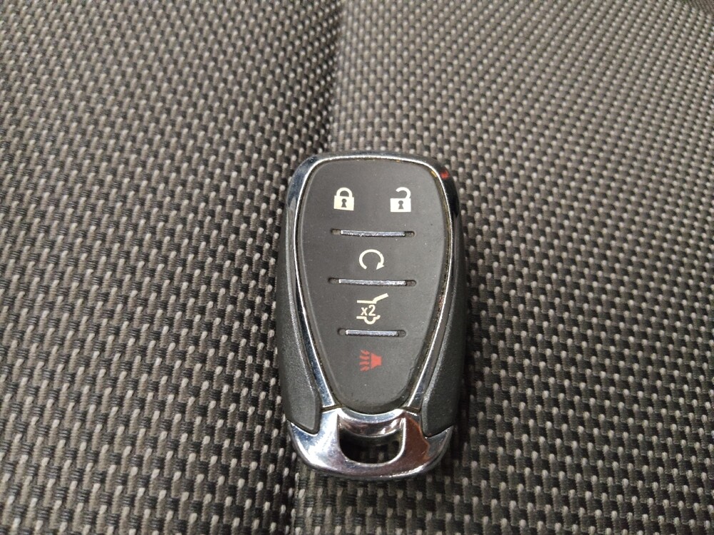 2021 Chevrolet Traverse in St. Louis, MO 63136 - 18121715 32