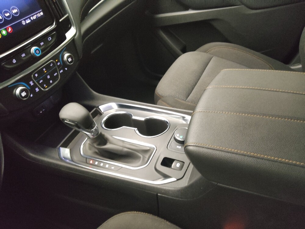 2021 Chevrolet Traverse in St. Louis, MO 63136 - 18121715 26