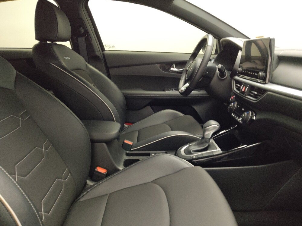 2024 Kia Forte in Arlington, TX 76011 - 18121716 21