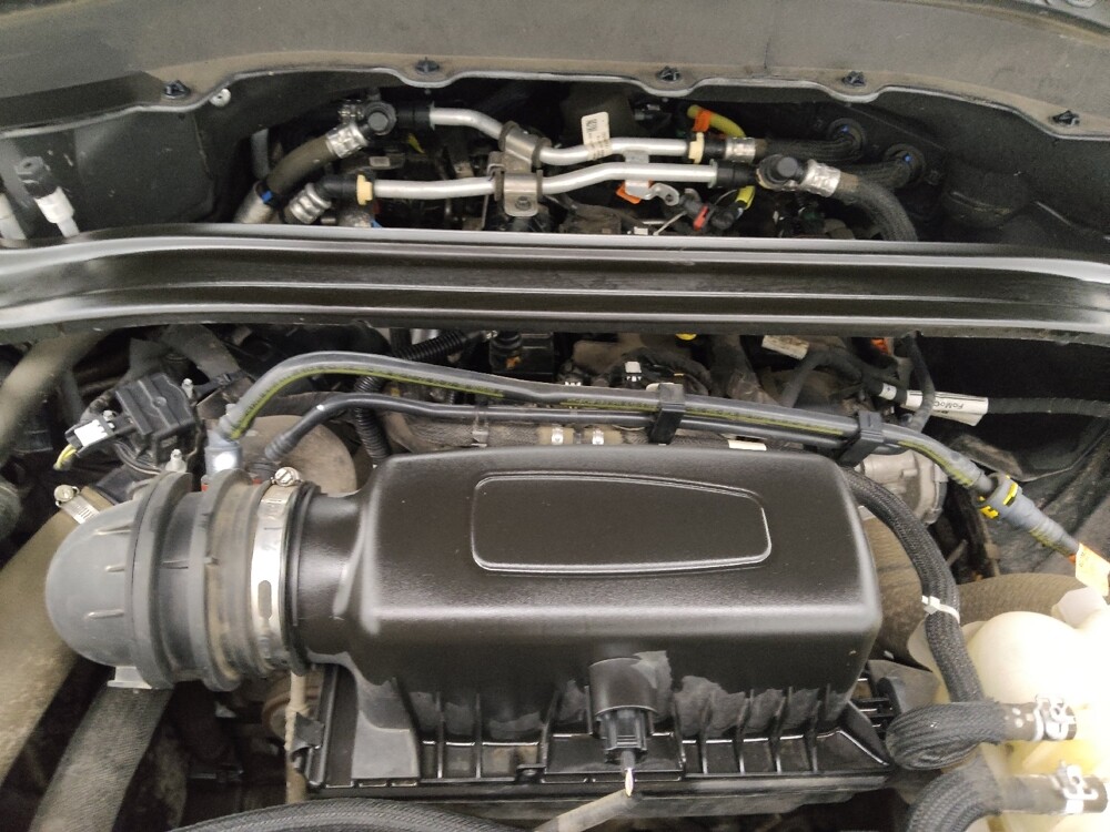 2022 Ford Explorer in St. Louis, MO 63136 - 18121717 30