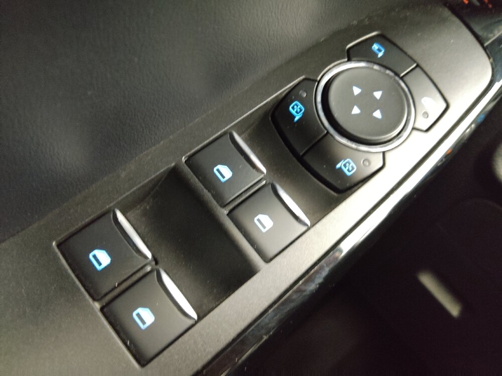 2022 Ford Explorer in St. Louis, MO 63136 - 18121717 27