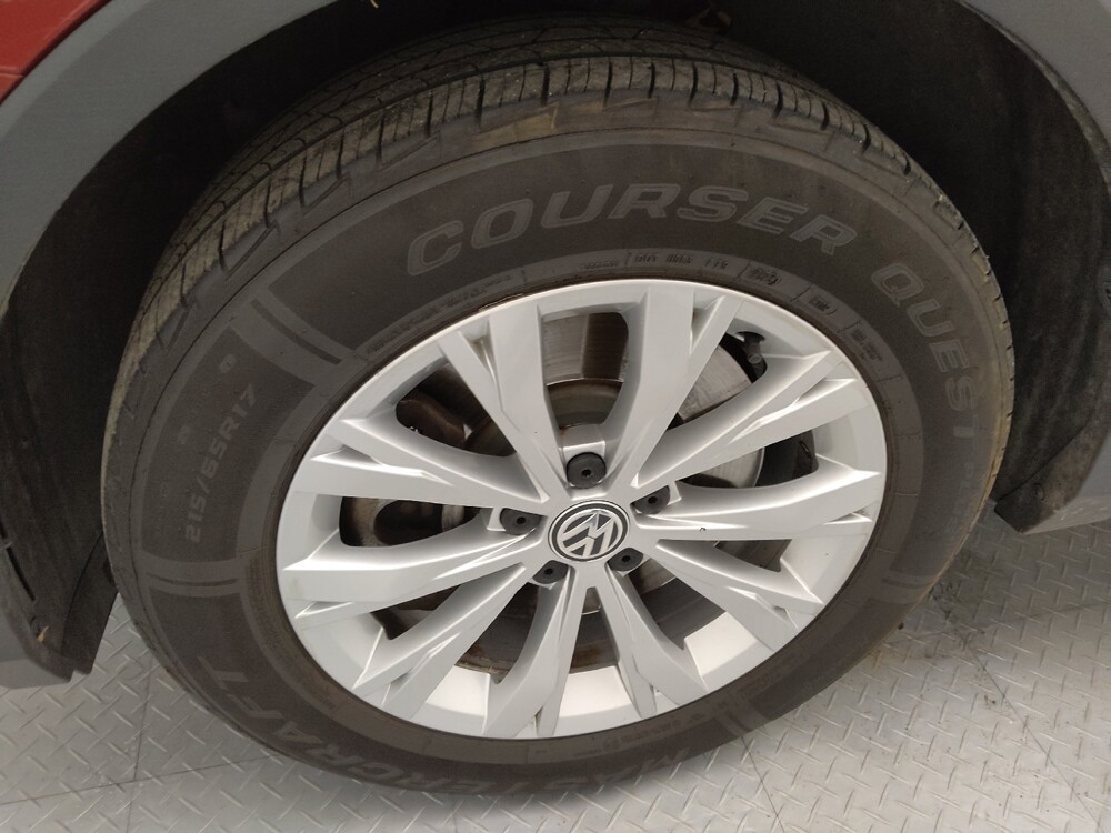 2018 Volkswagen Tiguan in St. Louis, MO 63136 - 18121719 31