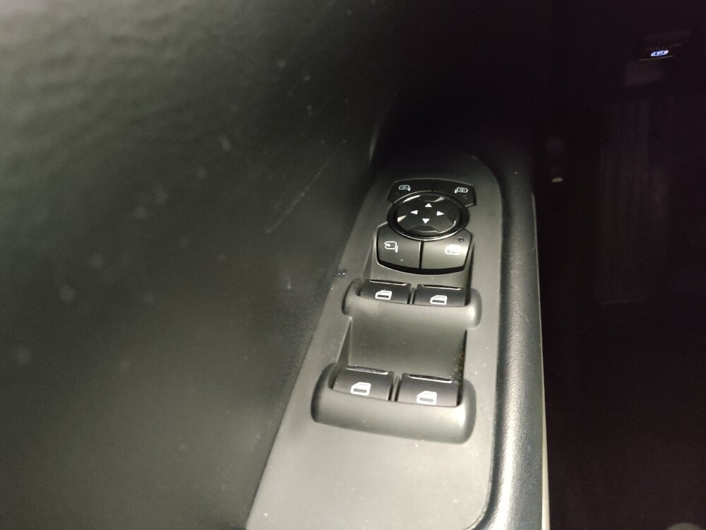 2015 Lincoln MKZ in Des Moines, IA 50310 - 18121723 27