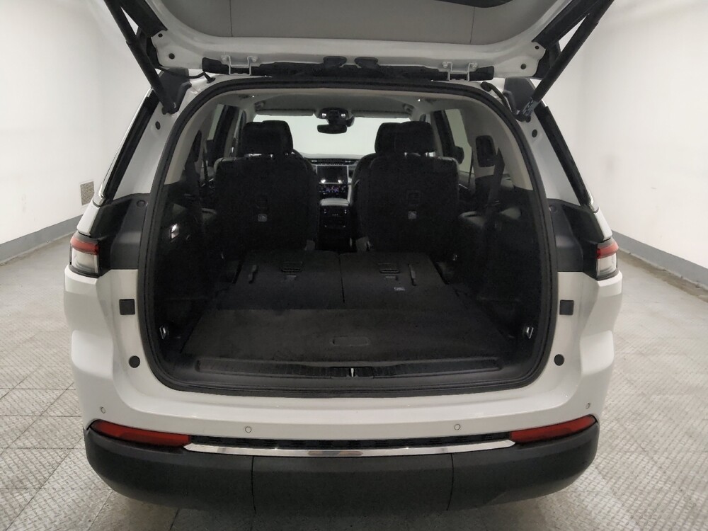 2022 Jeep Grand Cherokee L in Des Moines, IA 50310 - 18121725 29