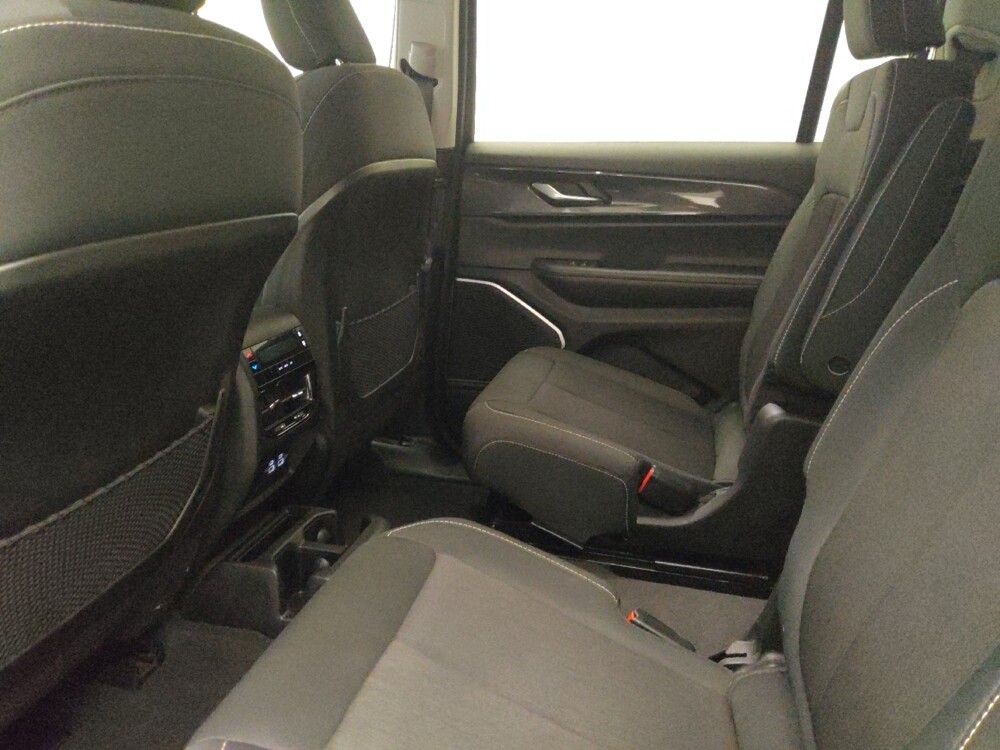 2022 Jeep Grand Cherokee L in Des Moines, IA 50310 - 18121725 18