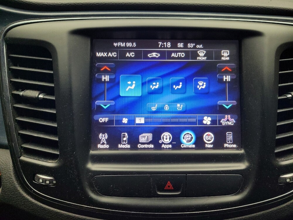 2015 Chrysler 200 in St. Louis, MO 63136 - 18121726 25