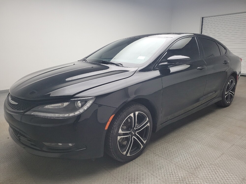 2015 Chrysler 200 in St. Louis, MO 63136 - 18121726 2