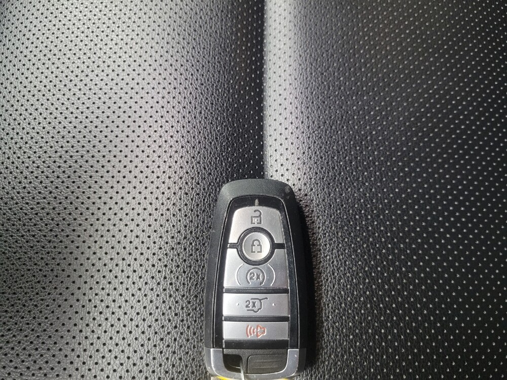 2020 Ford Escape in Indianapolis, IN 46222 - 18121728 32