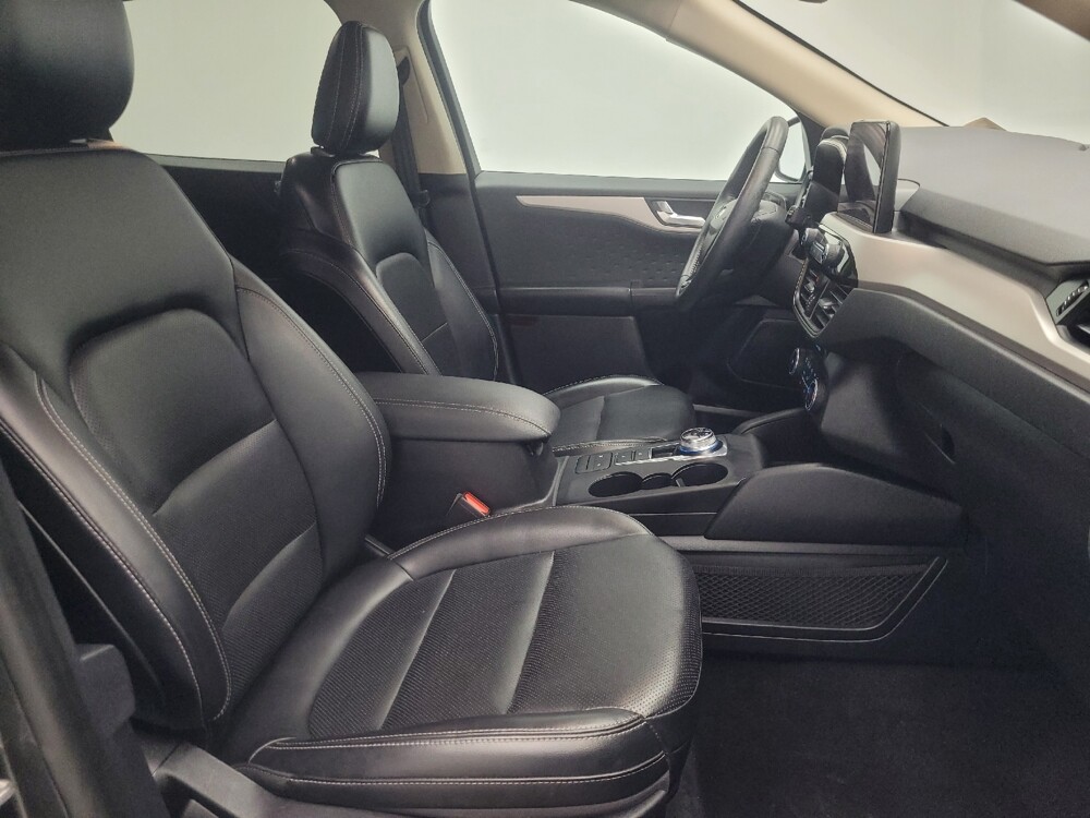 2020 Ford Escape in Indianapolis, IN 46222 - 18121728 21